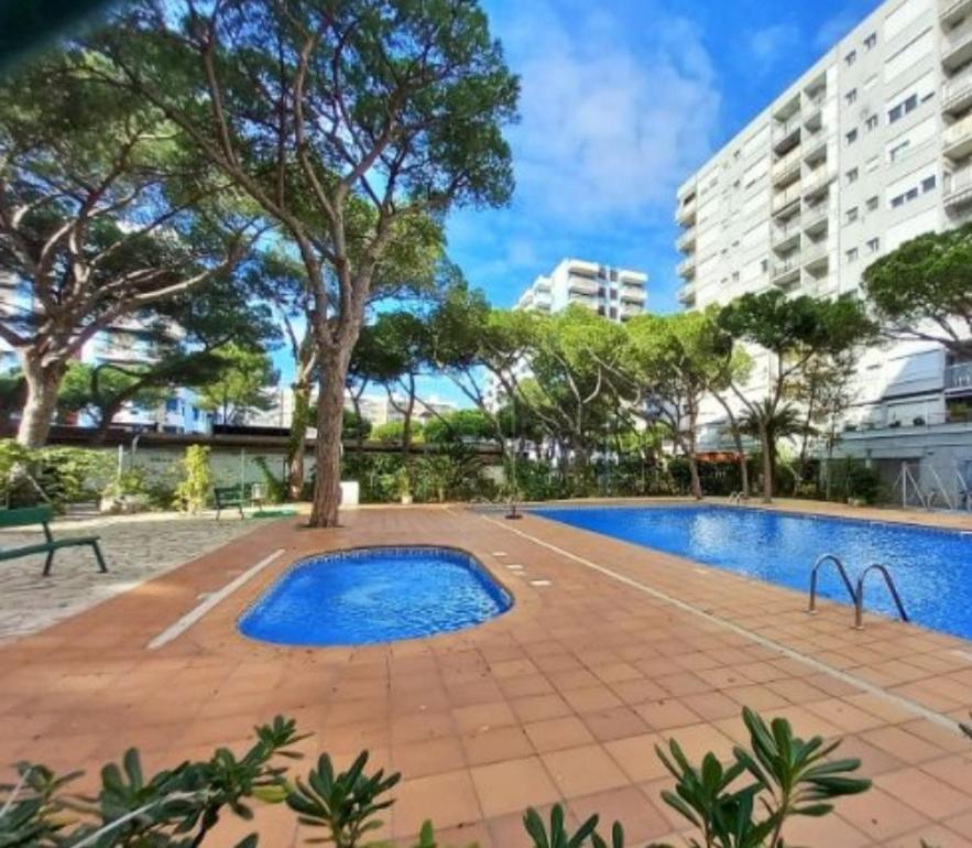 Apartamento Vacacional & Holiday Бланес Экстерьер фото