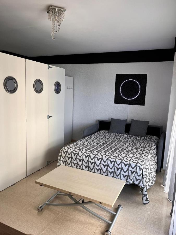 Apartamento Vacacional & Holiday Бланес Экстерьер фото